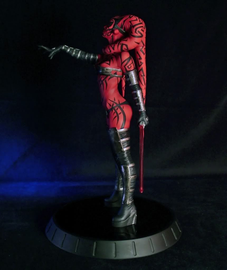 gentle giant darth talon statue